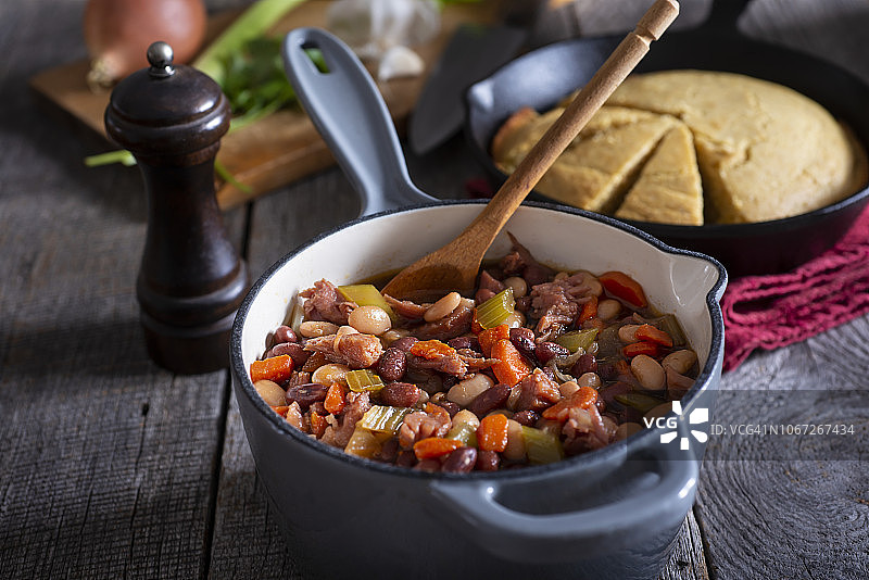 火腿芸豆汤图片素材