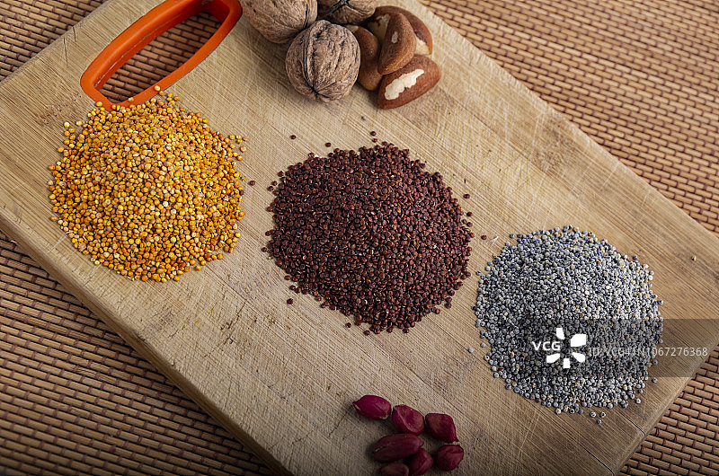 黑白红藜麦豆图片素材