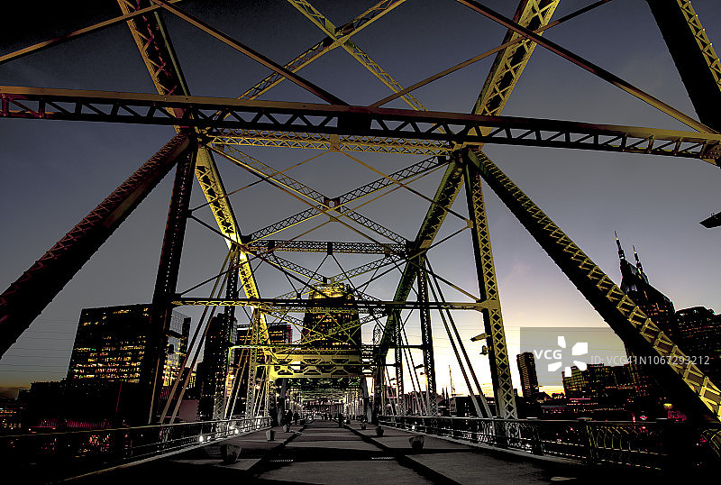 纳什维尔约翰·西根塔勒人行桥图片素材