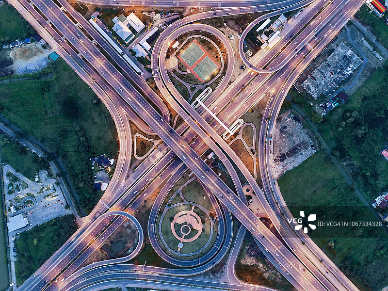 城市交通环岛航拍日景：曼谷交通航拍图片素材