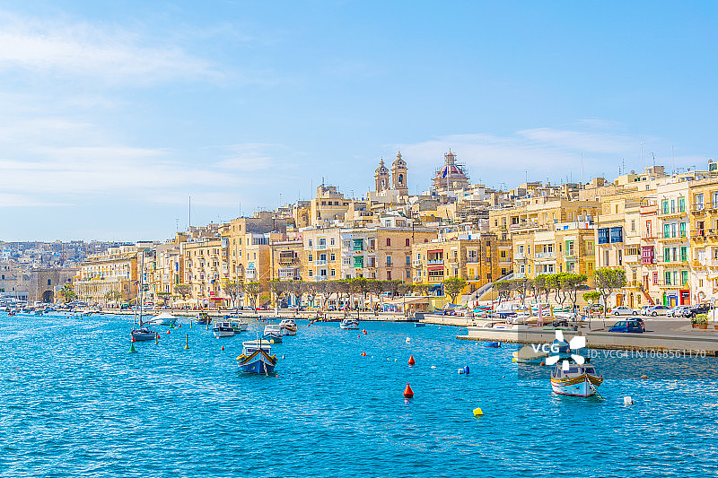 马耳他森格莱阿镇海岸线风光图片素材