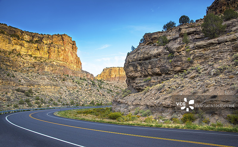 科罗拉多州西部，格兰德梅萨，65号州道，高原溪峡谷图片素材
