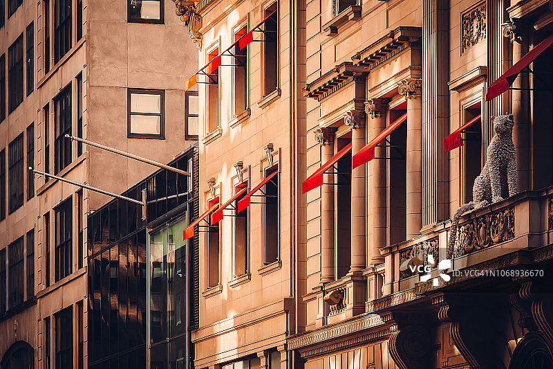 城市天际线：纽约曼哈顿中城第五大道图片素材