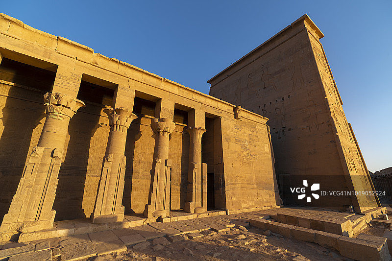 阿斯旺菲莱神庙的日落景色，埃及图片素材