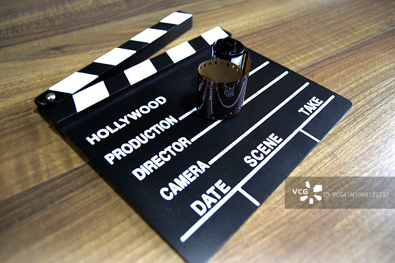 电影场记板和胶片图片素材