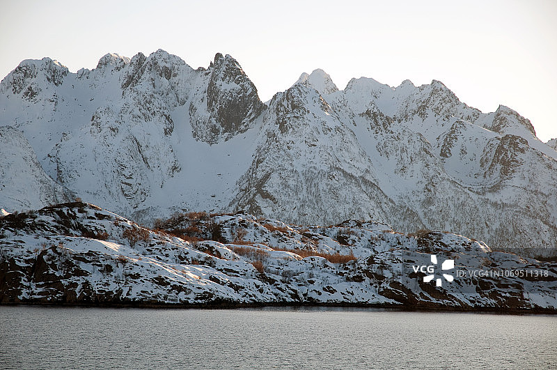 挪威Raftsundet峡湾冬季风光图片素材