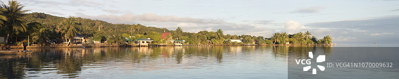 法属波利尼西亚的热带岛屿和海洋风光全景照片图片素材