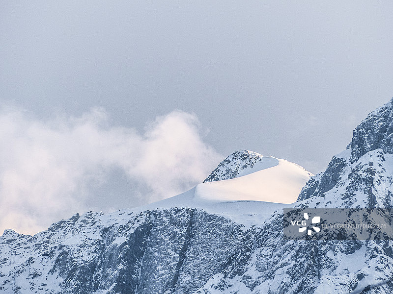 索纳马格雪山风光图片素材