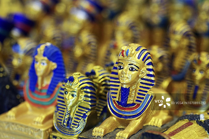 金色斯芬克斯和图坦卡蒙纪念品图片素材