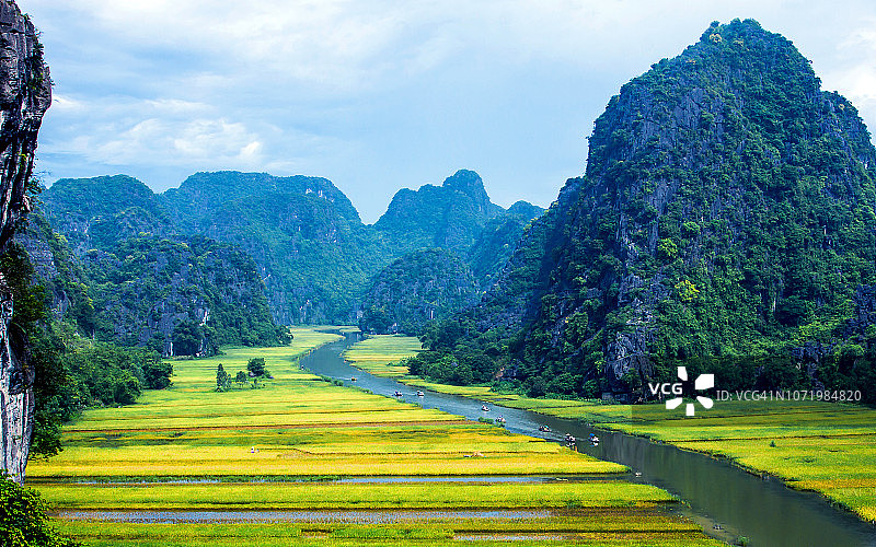 越南宁平碧洞三谷稻田图片素材