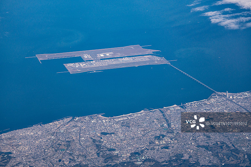 日本大阪府关西国际机场（KIX）白天航拍图片素材