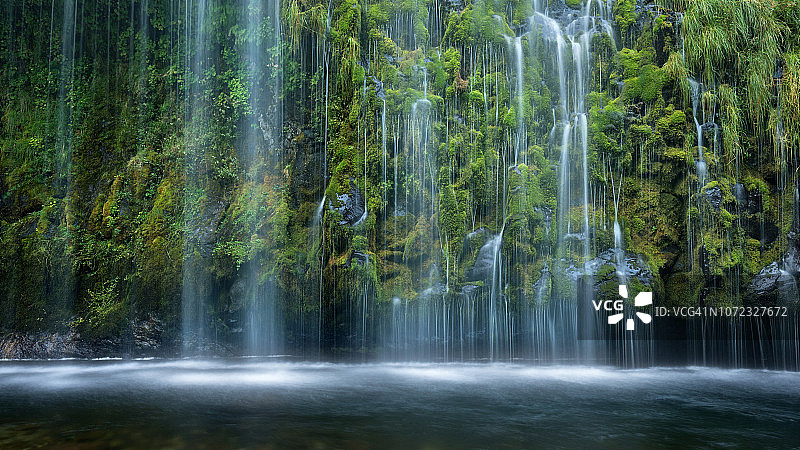 莫斯布雷瀑布，邓斯缪尔，加利福尼亚州图片素材