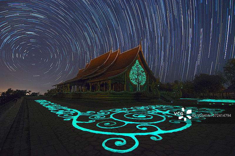 泰国Sirindhorn Wararam Phu Prao寺（Wat Phu Prao）的星迹图片素材