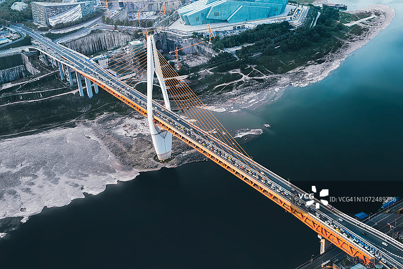 河上桥梁高角度景观图片素材