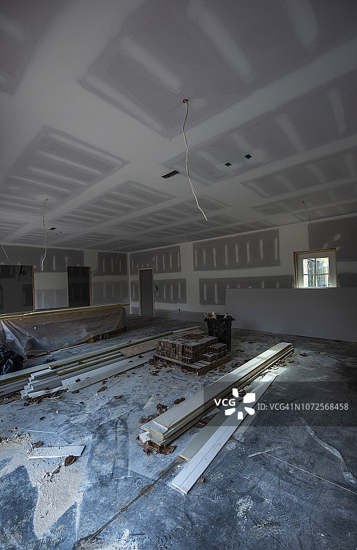 现代住宅建筑工地-HDR图片素材