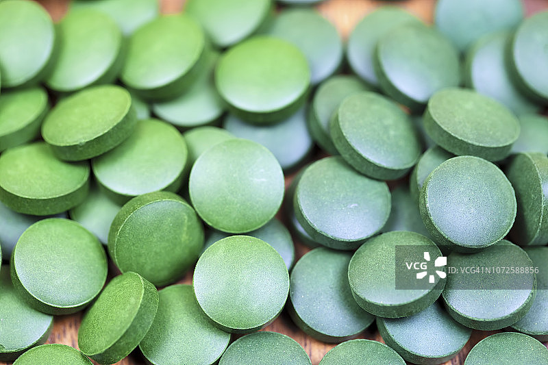 有机螺旋藻（蓝绿藻）和有机小球藻图片素材