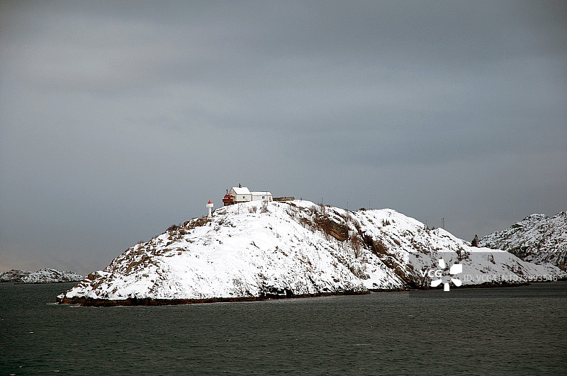 挪威诺德兰郡博德海湾灯塔图片素材