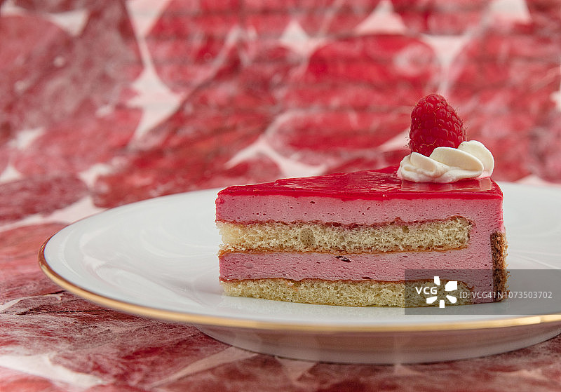 覆盆子蛋糕图片素材