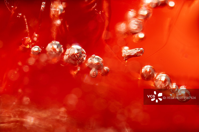 冰内的气泡图片素材