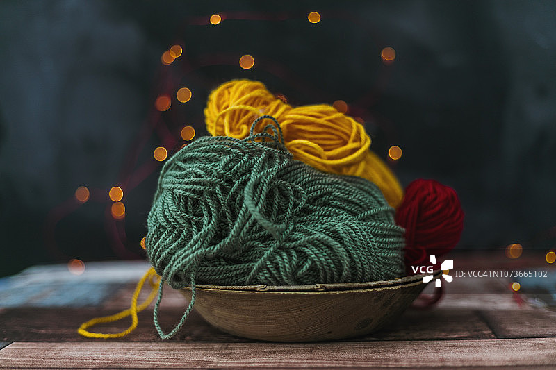 线圈中的毛线图片素材