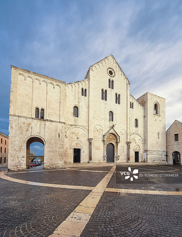 意大利巴里圣尼古拉大殿的罗马式诺曼风格立面图片素材