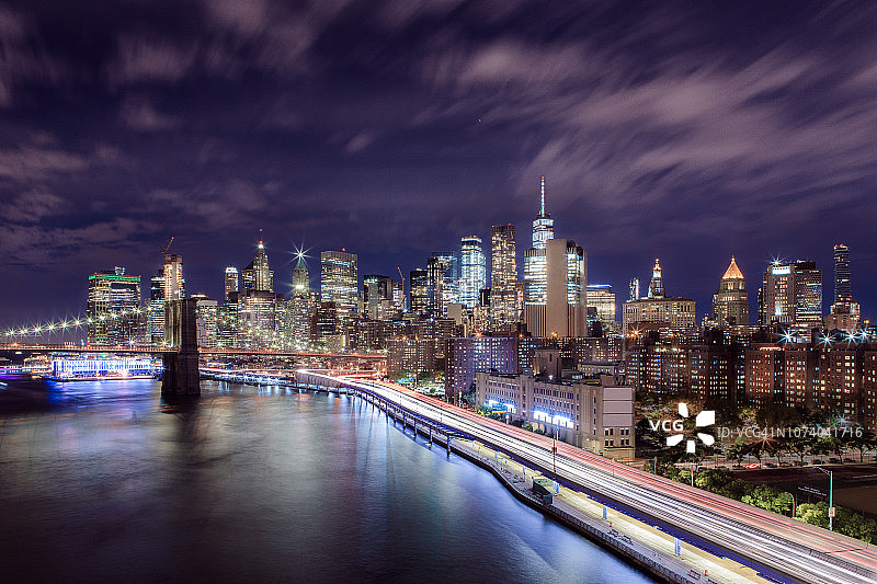 曼哈顿下城和布鲁克林大桥图片素材