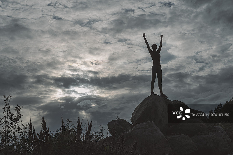 胜利的女人图片素材