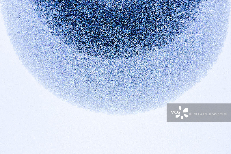 特写：覆盖着霜冰的湖面图片素材