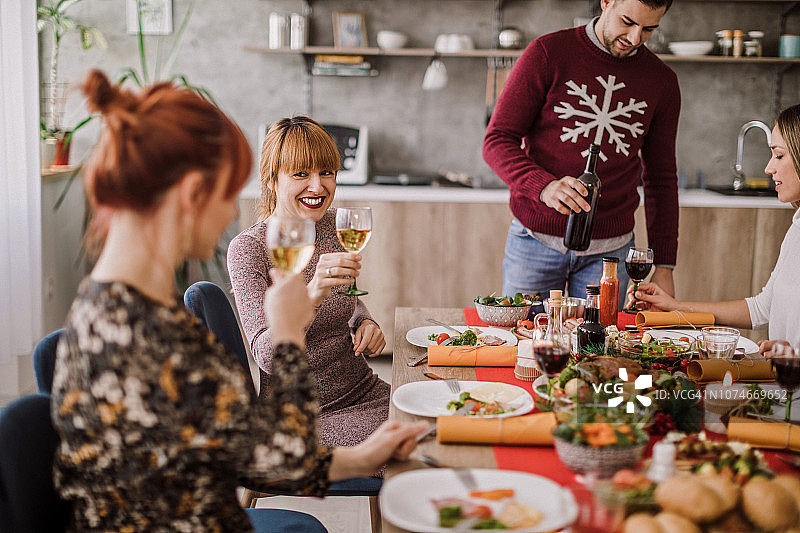 圣诞节有酒更美好图片素材