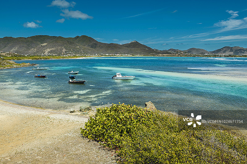 圣马丁湾的船只图片素材