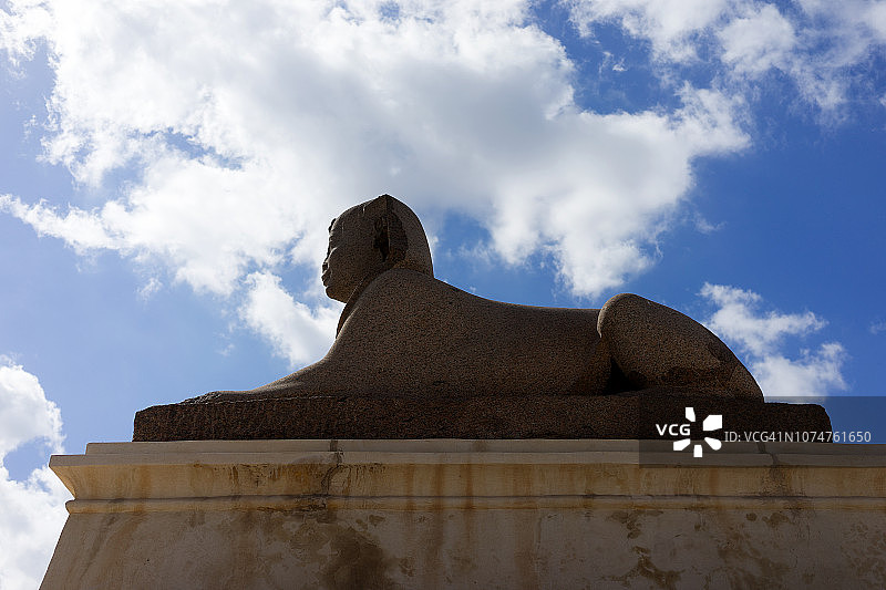 埃及亚历山大庞贝柱附近的狮身人面像遗址图片素材