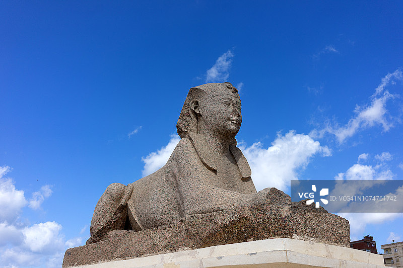 埃及亚历山大庞贝柱附近的狮身人面像遗址图片素材