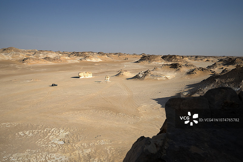 埃及拜哈里耶沙漠附近山谷中的山水晶图片素材