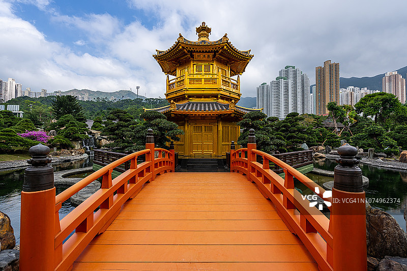 南莲园池的圆满阁图片素材