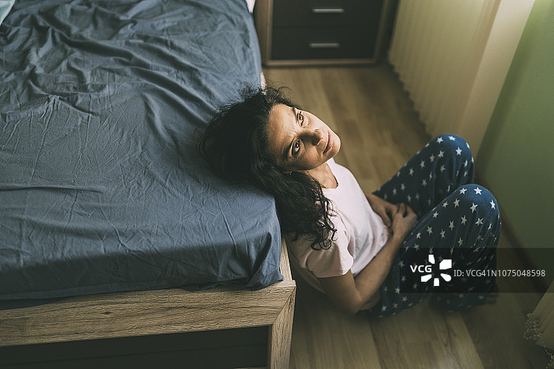 女人遇到问题。图片素材