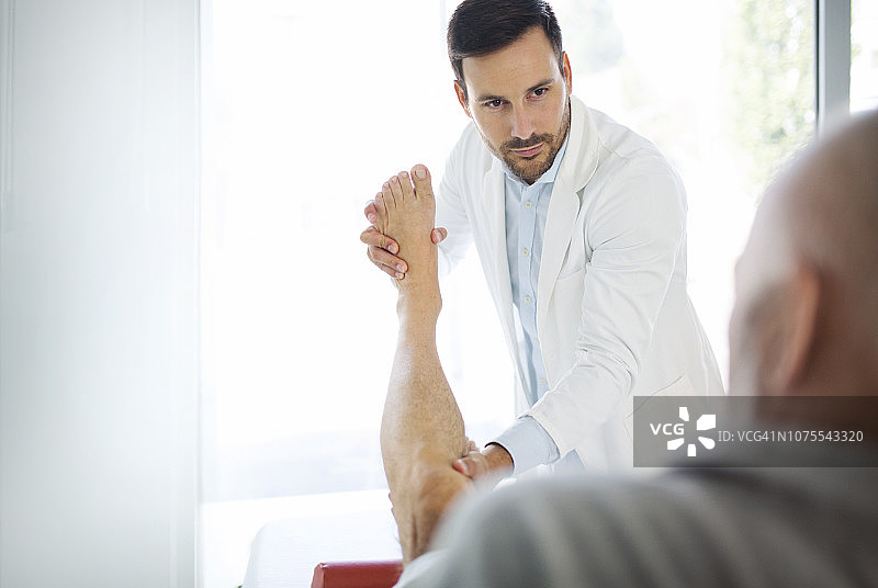 踝关节检查图片素材