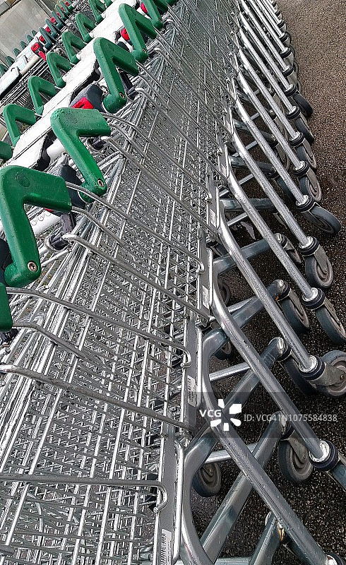 一排购物车图片素材