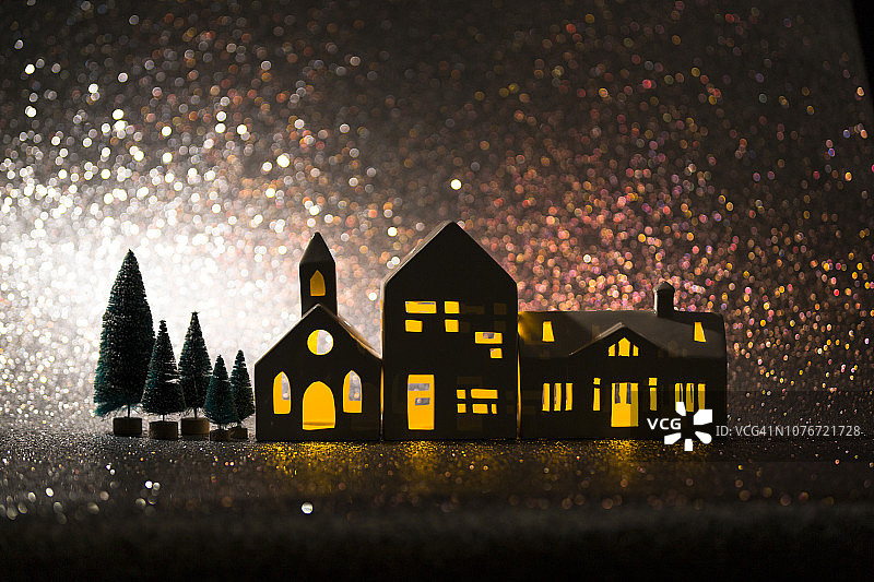 夜幕下的小镇图片素材