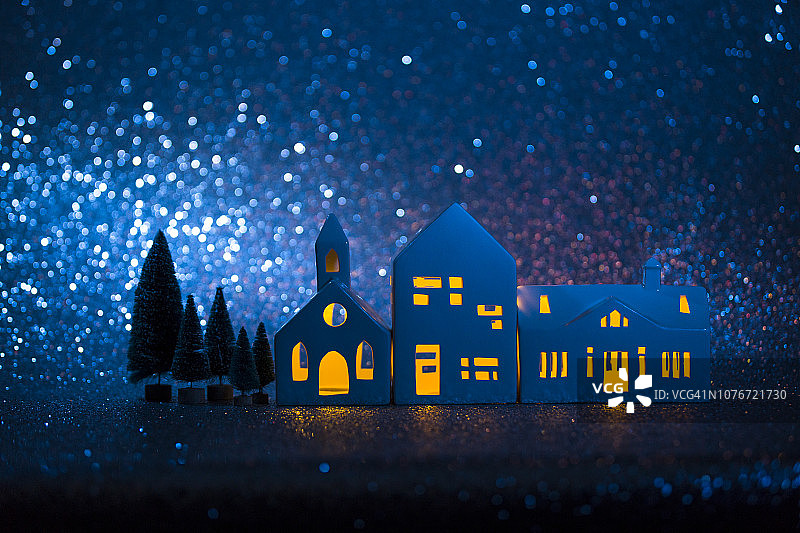 夜幕下的小镇图片素材