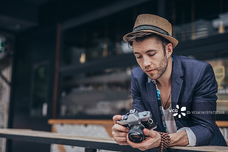 帅气的摄影师图片素材