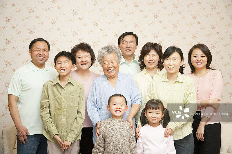中国多代同堂家庭合影图片素材