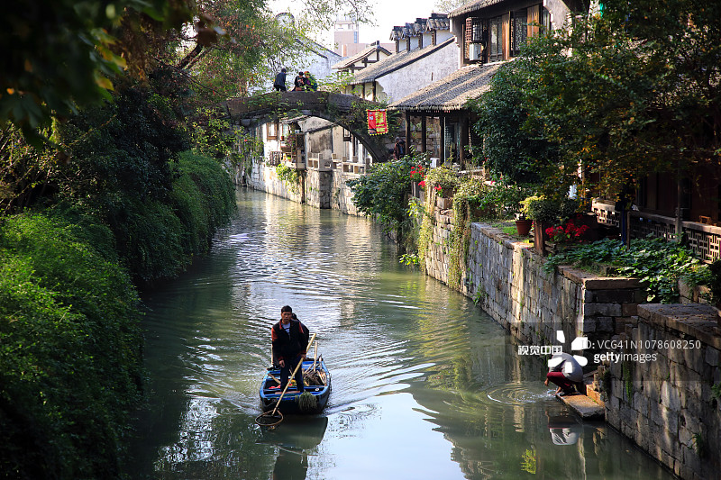 运河中的船只图片素材