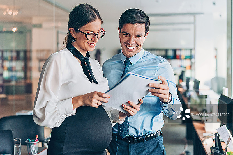 个人与商业目标相结合图片素材