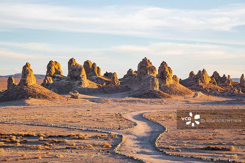 加利福尼亚沙漠特罗纳尖峰石林图片素材