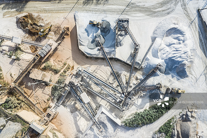 建筑工地航拍：填土工程图片素材