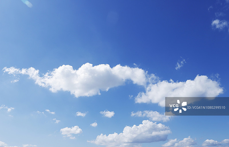 蓝天白云图片素材
