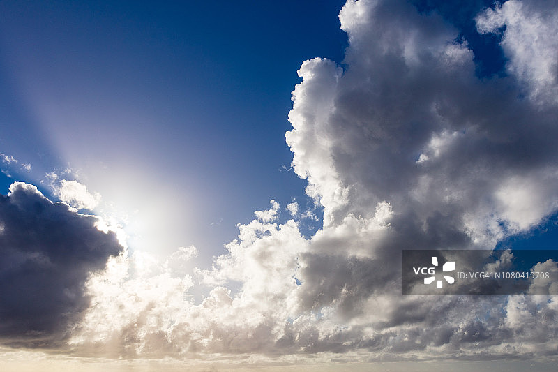 波利哈莱上空的云彩图片素材