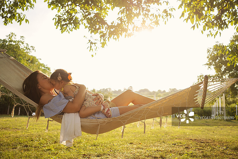 我们的吊床时光图片素材