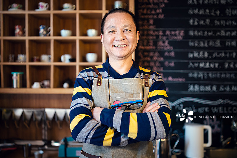 在上海的咖啡店老板图片素材