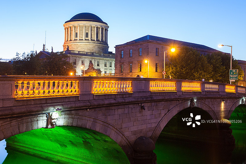 都柏林市的四法庭（黄昏），爱尔兰图片素材